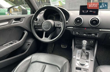 Хэтчбек Audi A3 2017 в 