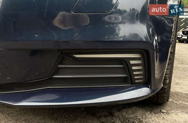 Хэтчбек Audi A3 2017 в 