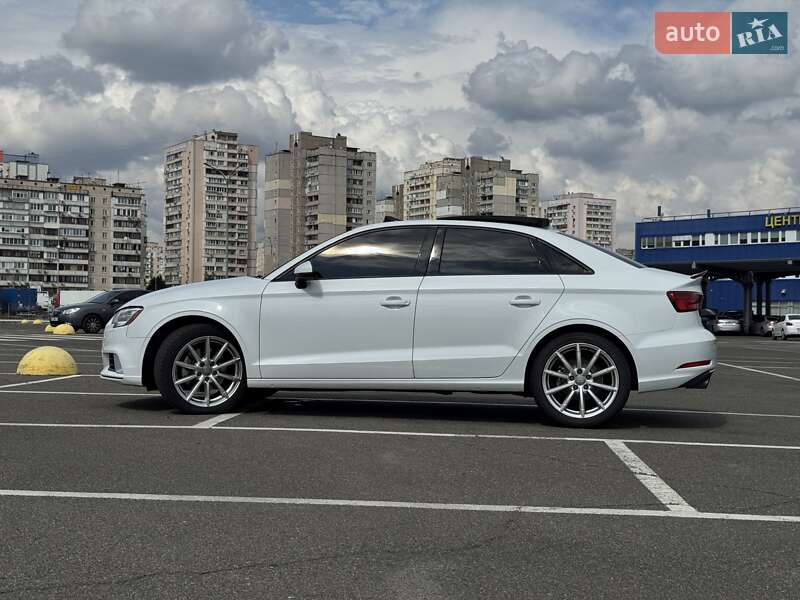 Седан Audi A3 2017 в Києві