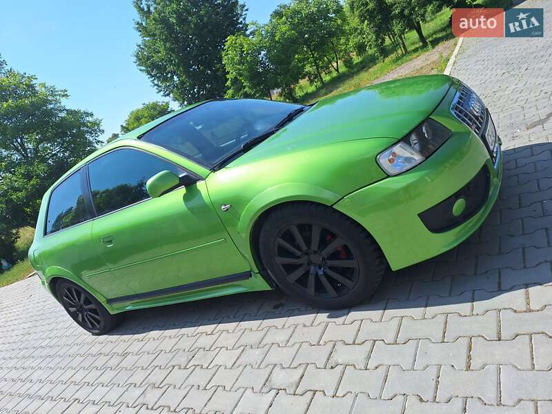 Хетчбек Audi A3 1997 в Чернівцях