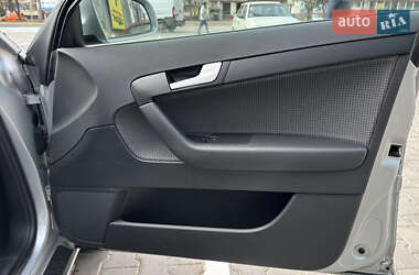 Хетчбек Audi A3 2004 в 