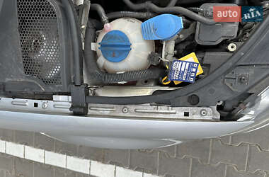 Хетчбек Audi A3 2004 в 