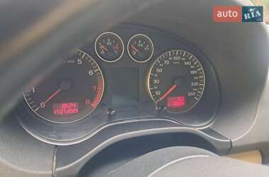 Хетчбек Audi A3 2005 в 