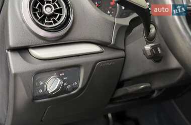 Седан Audi A3 2019 в 