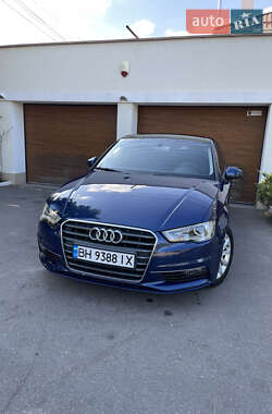 Седан Audi A3 2015 в Одессе