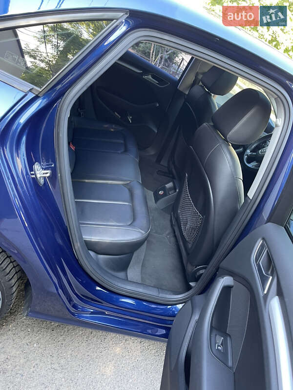 Седан Audi A3 2015 в Одессе