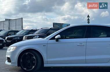 Седан Audi A3 2016 в 