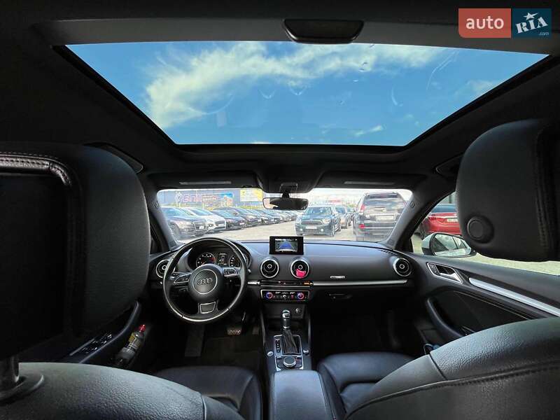Седан Audi A3 2016 в Львові