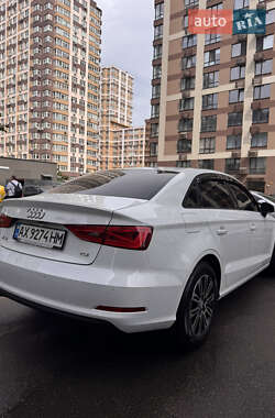 Седан Audi A3 2015 в 