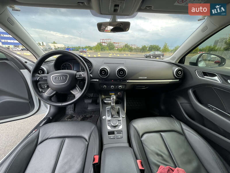 Седан Audi A3 2016 в Києві