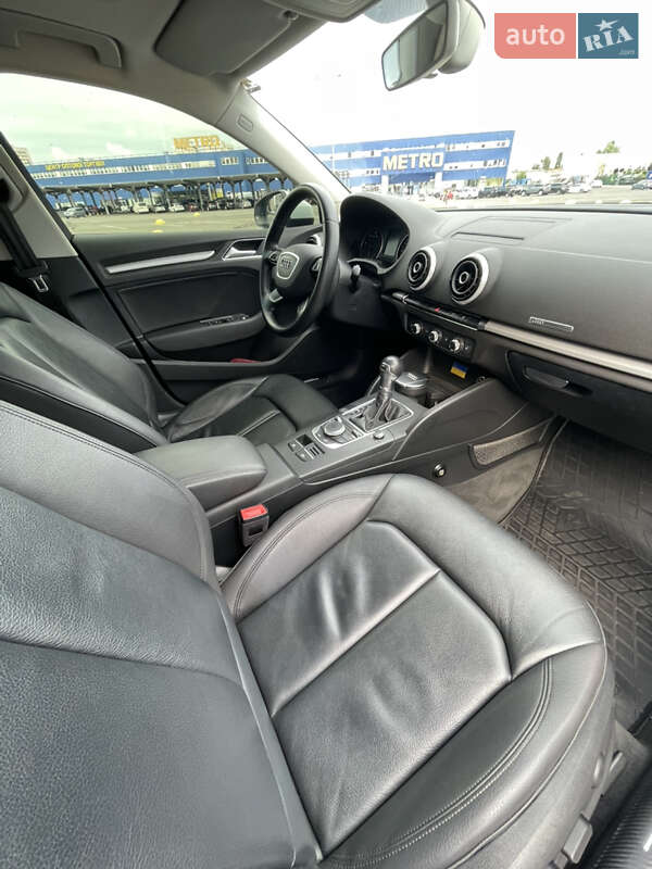Седан Audi A3 2016 в Києві