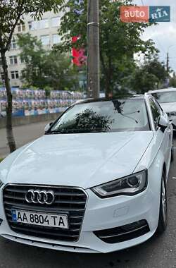 Хэтчбек Audi A3 2016 в 