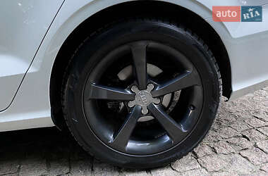Седан Audi A3 2015 в 