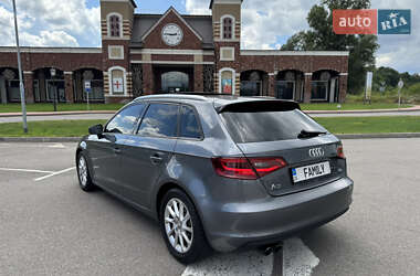 Хэтчбек Audi A3 2016 в 