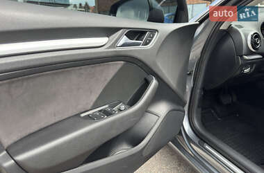 Хэтчбек Audi A3 2016 в 