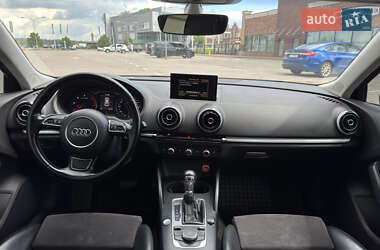 Хэтчбек Audi A3 2016 в 