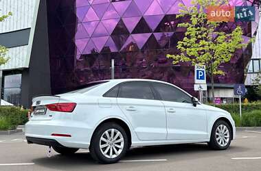 Седан Audi A3 2015 в 