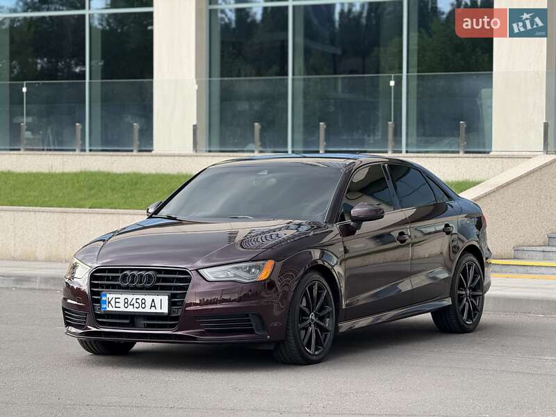 Седан Audi A3 2014 в 