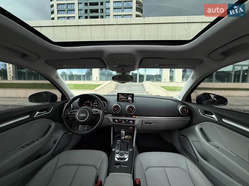 Седан Audi A3 2014 в Днепре