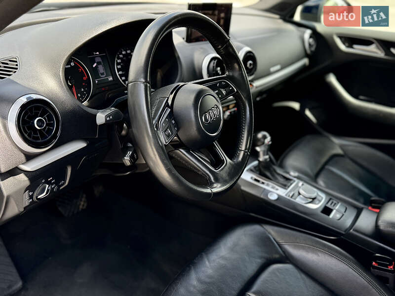 Седан Audi A3 2017 в Тульчине