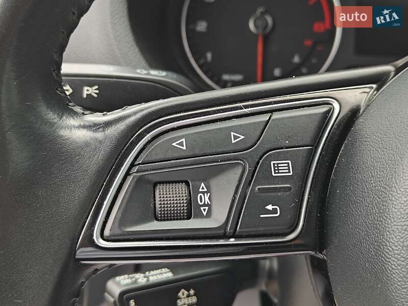 Седан Audi A3 2016 в Львові