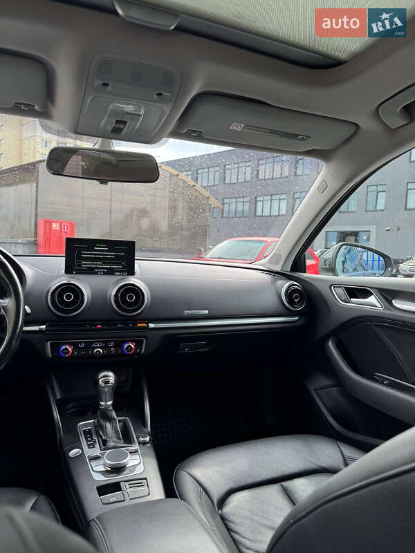 Седан Audi A3 2015 в Хмельницком