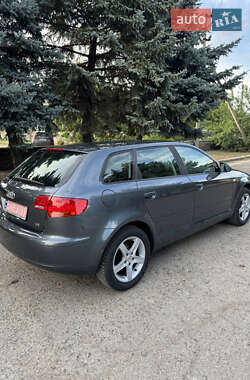 Хэтчбек Audi A3 2007 в 