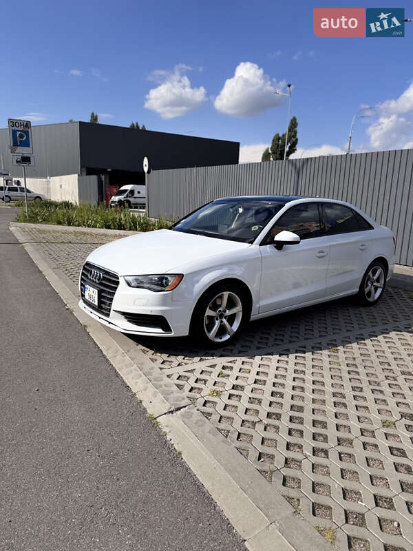 Седан Audi A3 2014 в Киеве