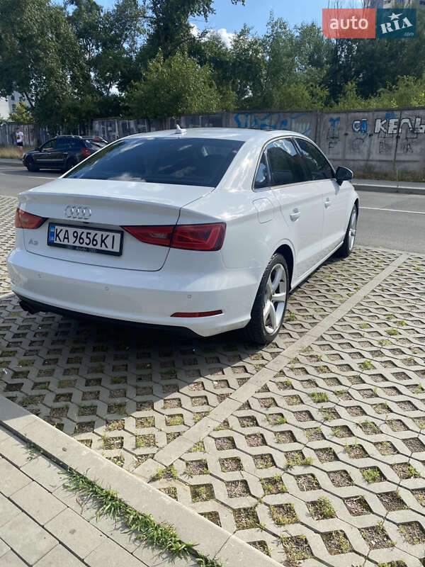 Седан Audi A3 2014 в Киеве