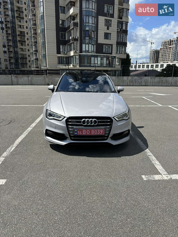 Седан Audi A3 2015 в Києві