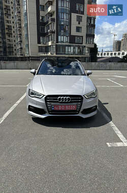 Седан Audi A3 2015 в 