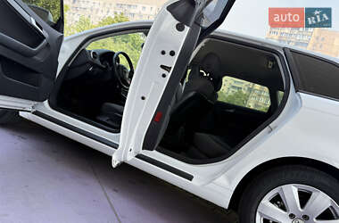 Хэтчбек Audi A3 2013 в 