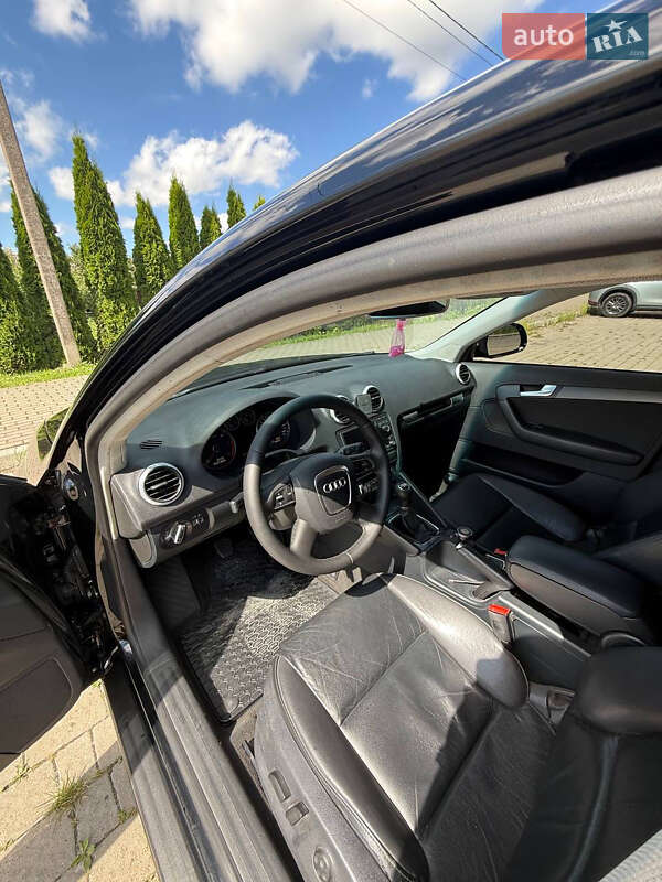 Хетчбек Audi A3 2009 в Пустомитах