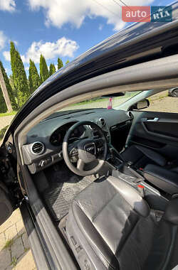 Хетчбек Audi A3 2009 в 