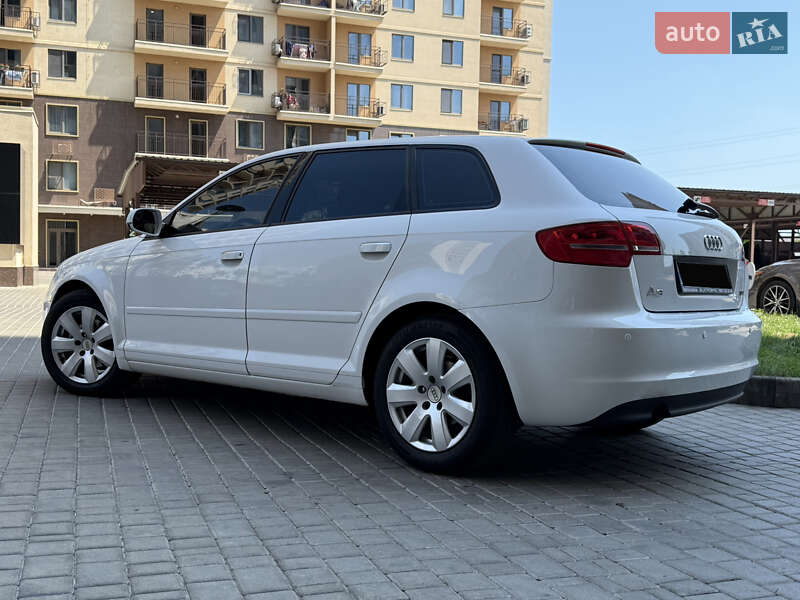 Хэтчбек Audi A3 2013 в Одессе