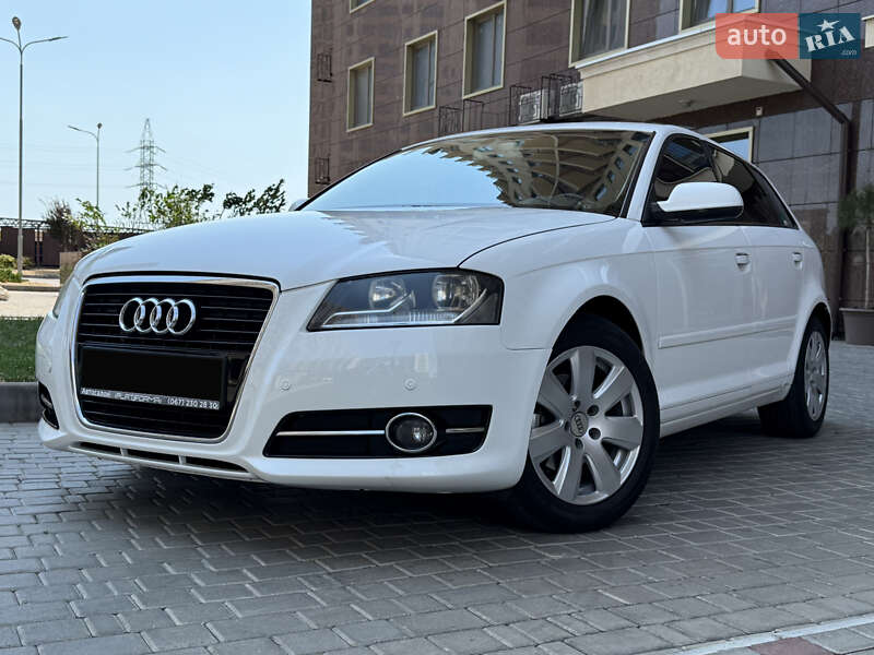 Хэтчбек Audi A3 2013 в Одессе