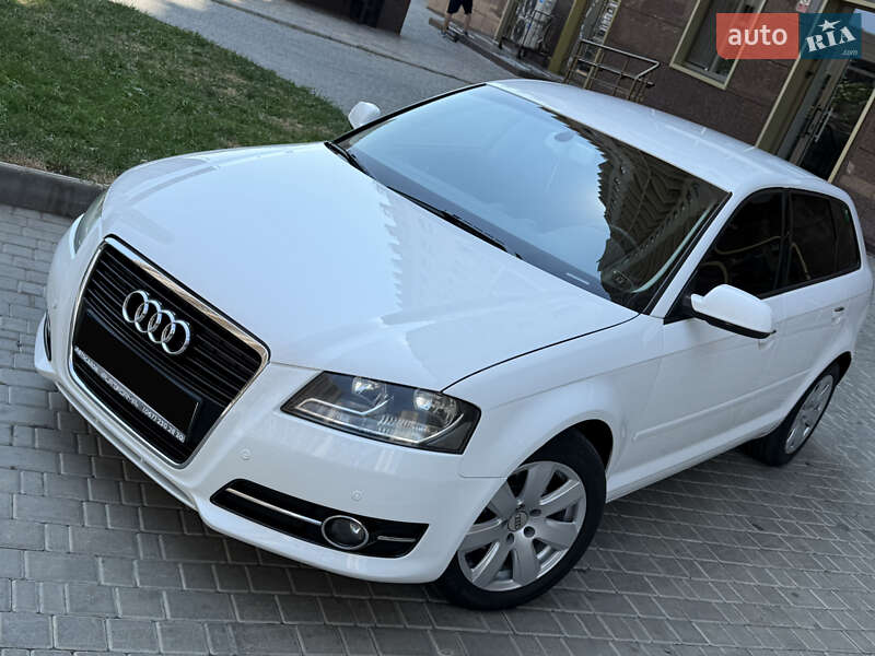 Хэтчбек Audi A3 2013 в Одессе