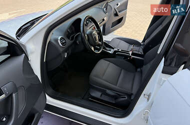 Хэтчбек Audi A3 2013 в 