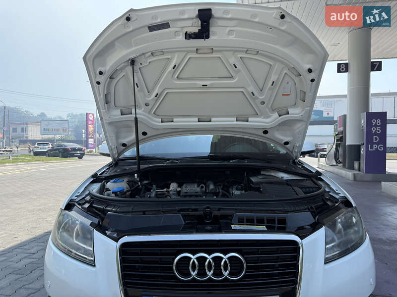 Хэтчбек Audi A3 2013 в Одессе
