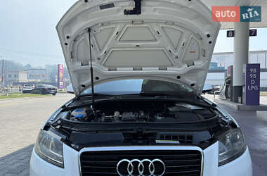 Хэтчбек Audi A3 2013 в 