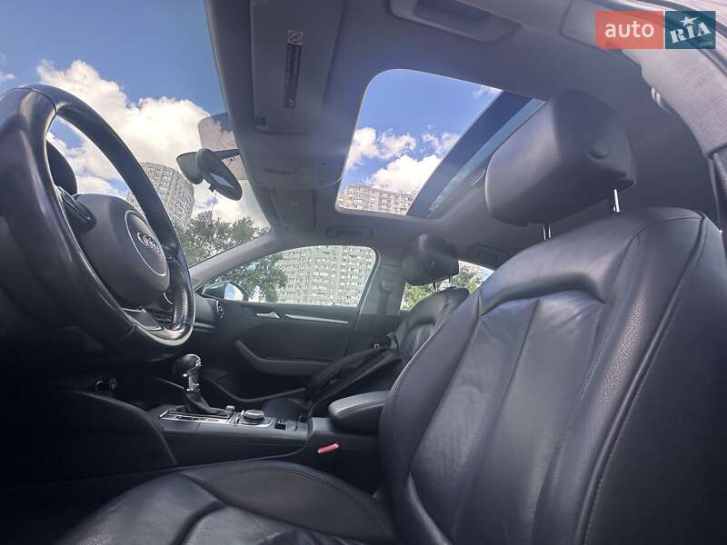 Седан Audi A3 2014 в Киеве