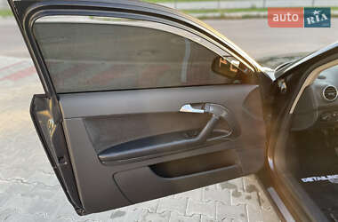 Хэтчбек Audi A3 2004 в 