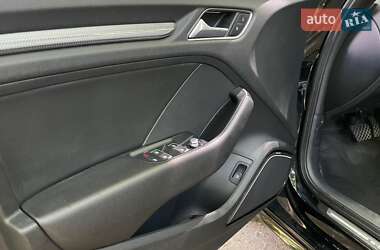 Хэтчбек Audi A3 2017 в 