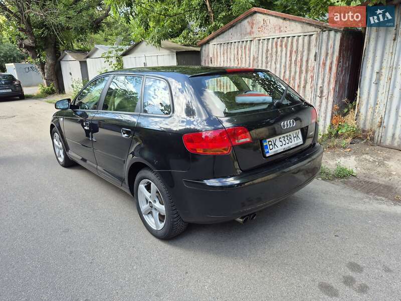 Хэтчбек Audi A3 2008 в Киеве