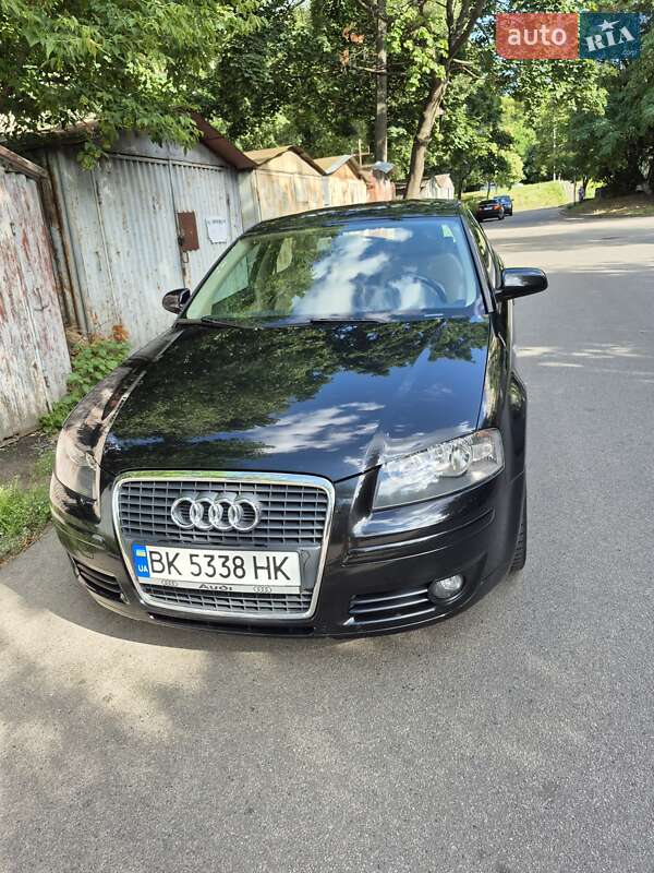 Хэтчбек Audi A3 2008 в Киеве