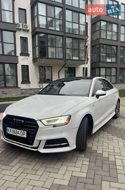 Седан Audi A3 2018 в 