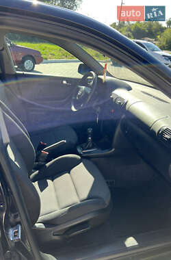 Хэтчбек Audi A3 2001 в 