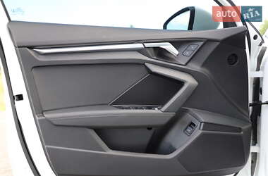 Седан Audi A3 2021 в 