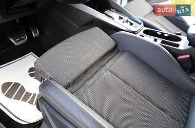 Седан Audi A3 2021 в 