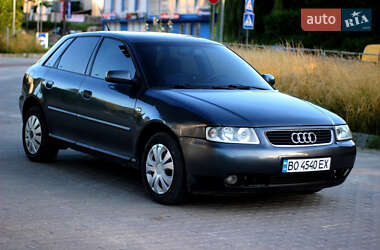 Хетчбек Audi A3 2002 в 